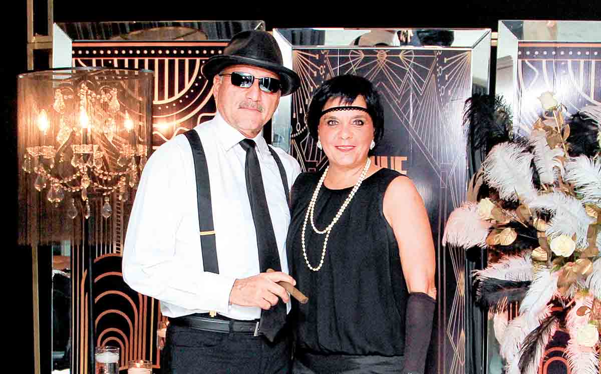 HUGO HERNÁNDEZ Y NENO SCHEKAIBAN en el cumpleaños de Susana Manzur