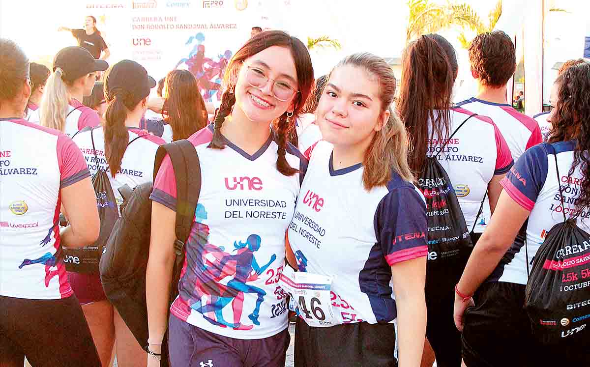 ALEXA DÍAZ Y NAHOMI MORENO disfrutaron de participar en la Carrera Don Rodolfo Sandoval Álvarez
