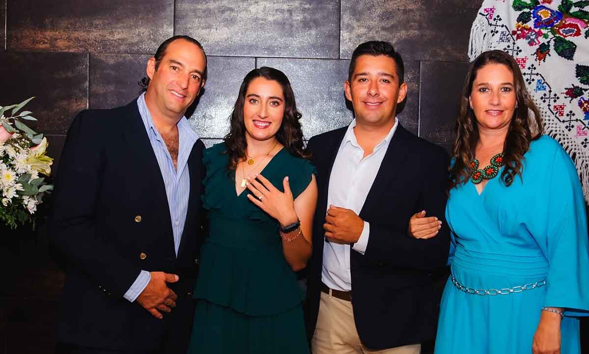 Papás de la novia. Jose Luis Rodríguez, Majo Rodríguez, Rafa Palacios Jr. y Mary Carmen Ortiz