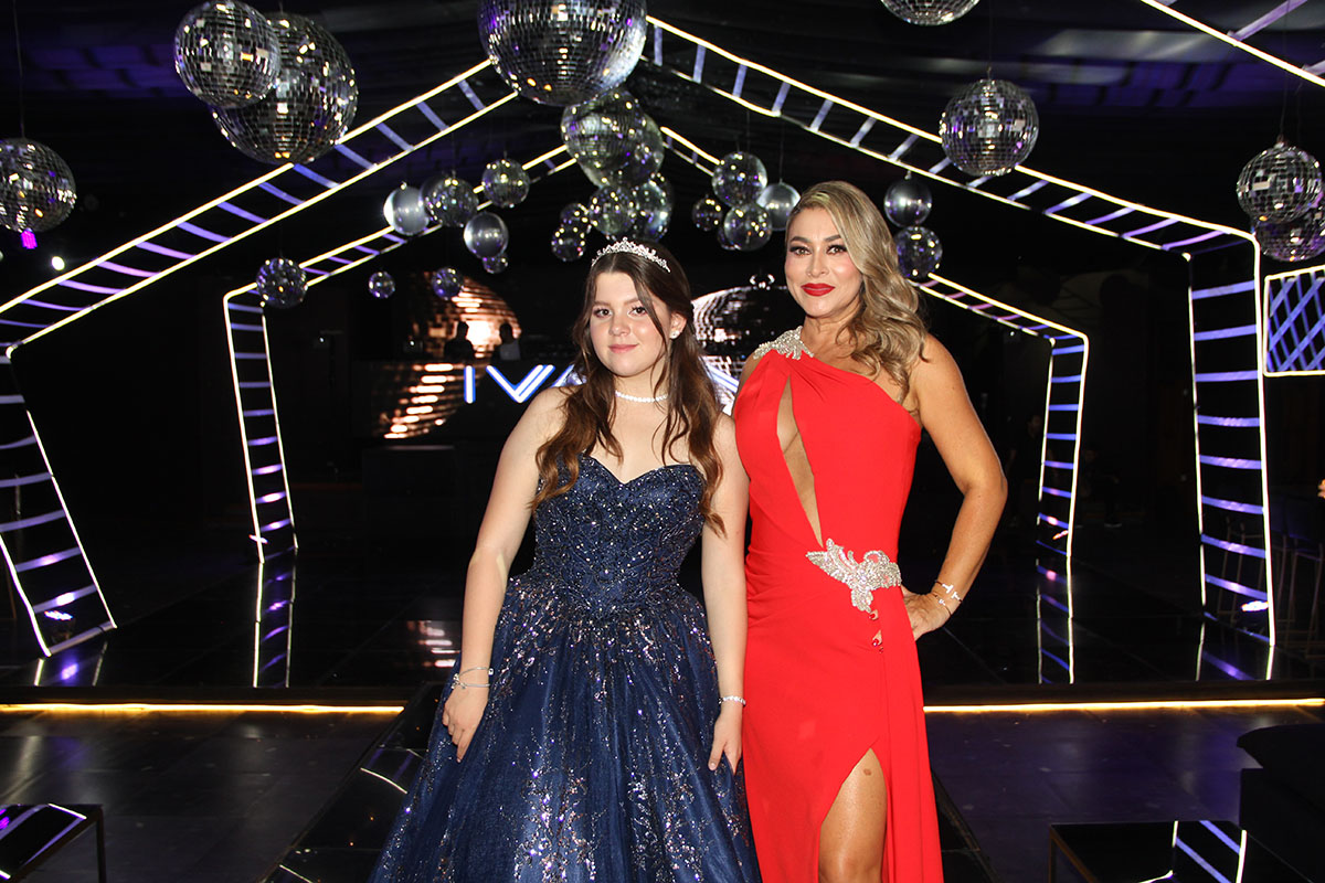 01 Ivanna Aguilera Ituarte y Brenda Ituarte