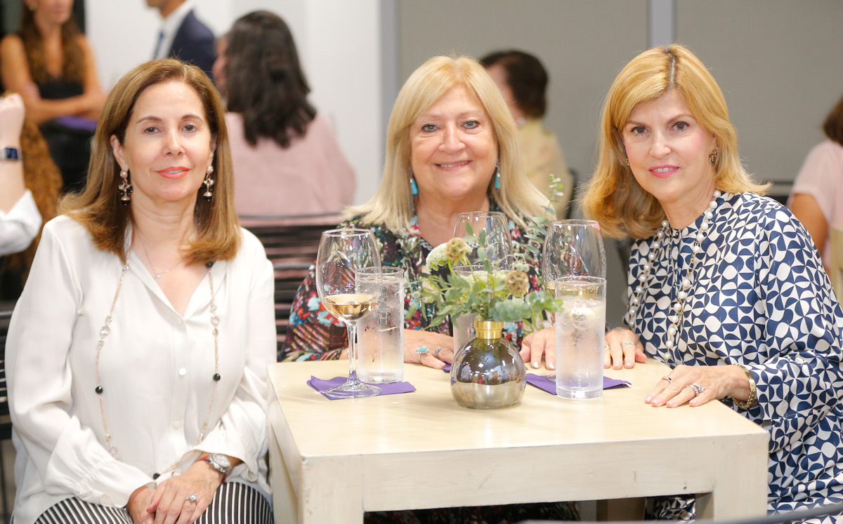 Martha Navarro, Nora Barrera y Pilar Barrera / Foto: Daniel Saldívar
