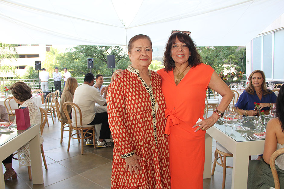 Rebeca Galván y Yeya Beruben.