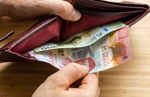 “Es justo que los trabajadores vean los beneficios palpables con el aumento de aguinaldo”, Manuel de Jesús Baldenebro. (Foto: istockphoto.com)