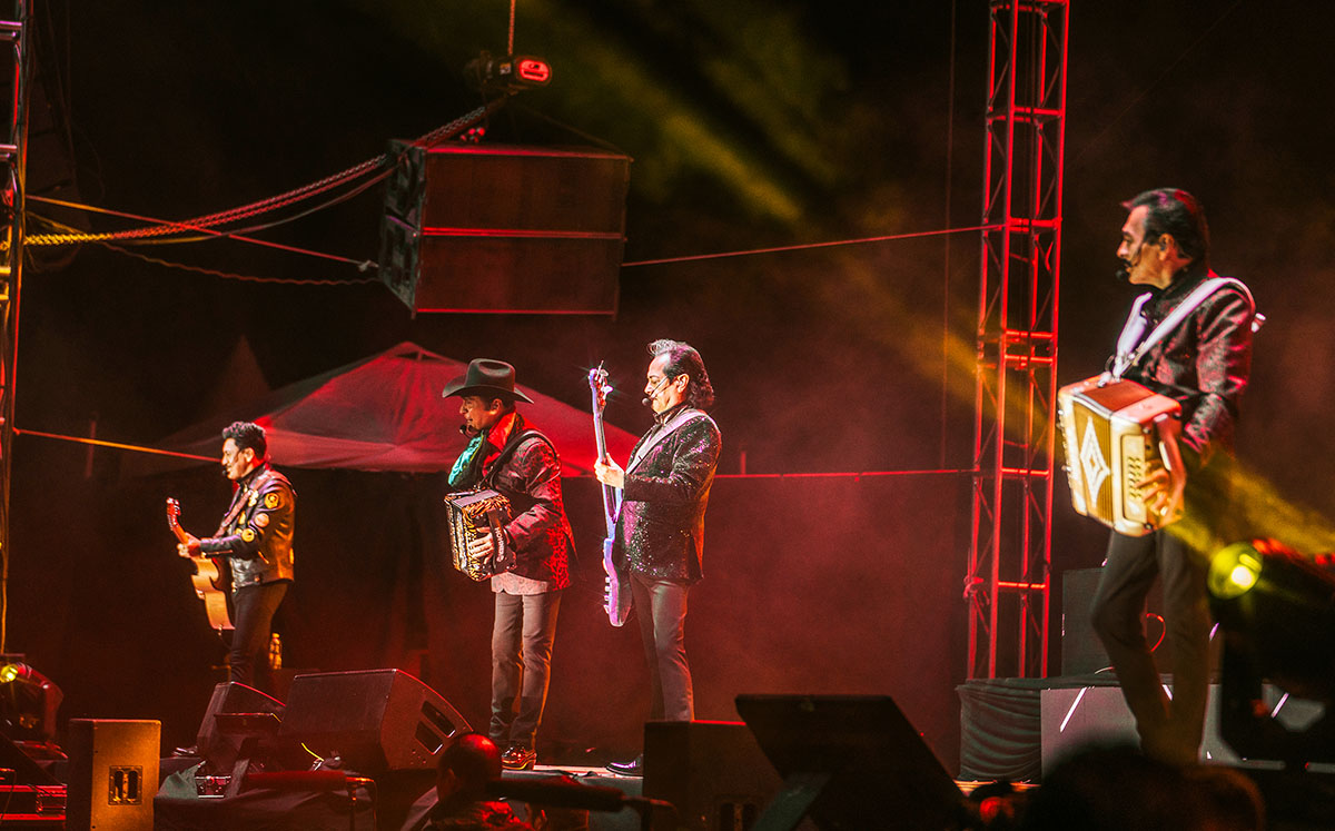 Los Tigres del Norte