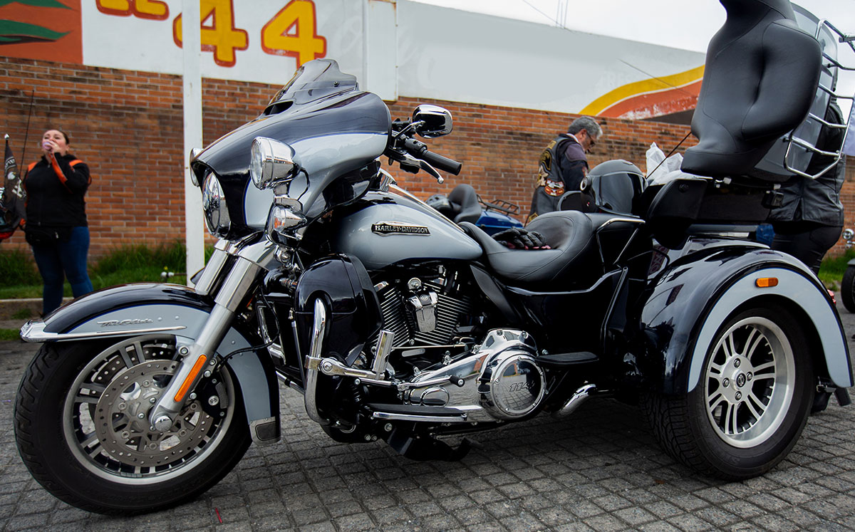 Rodada Pink Ride por colectivo de Harley-Davidson