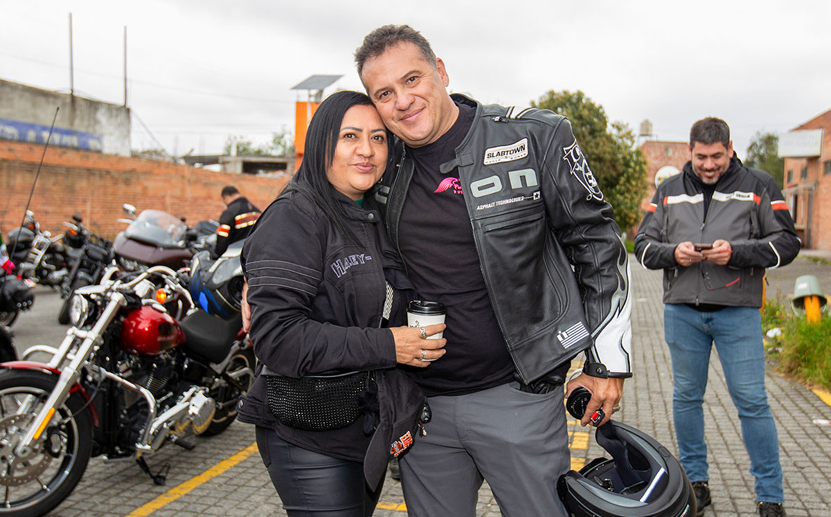 Rodada Pink Ride por colectivo de Harley-Davidson