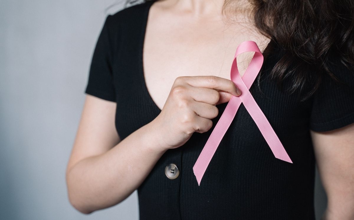 8 formas de prevenir el cáncer de mama este Octubre Rosa (Foto: Pexels)