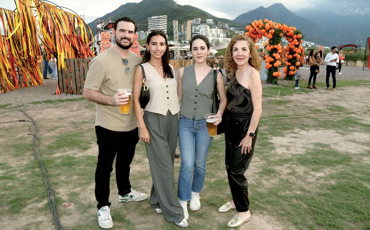 Carlos Madero, Ana Belén Silva, Pamela Tijerina, María Guadalupe Cantú de Tijerina