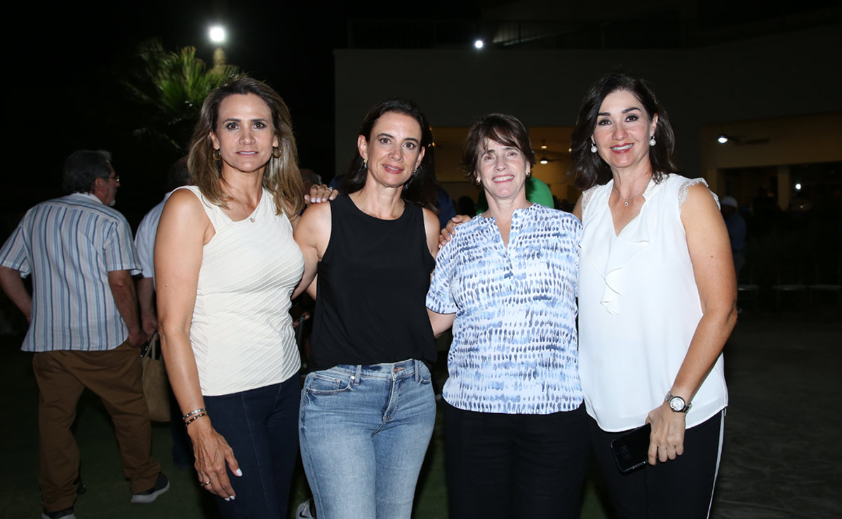 Claudia, Jaqueline, Marcela y Mónica