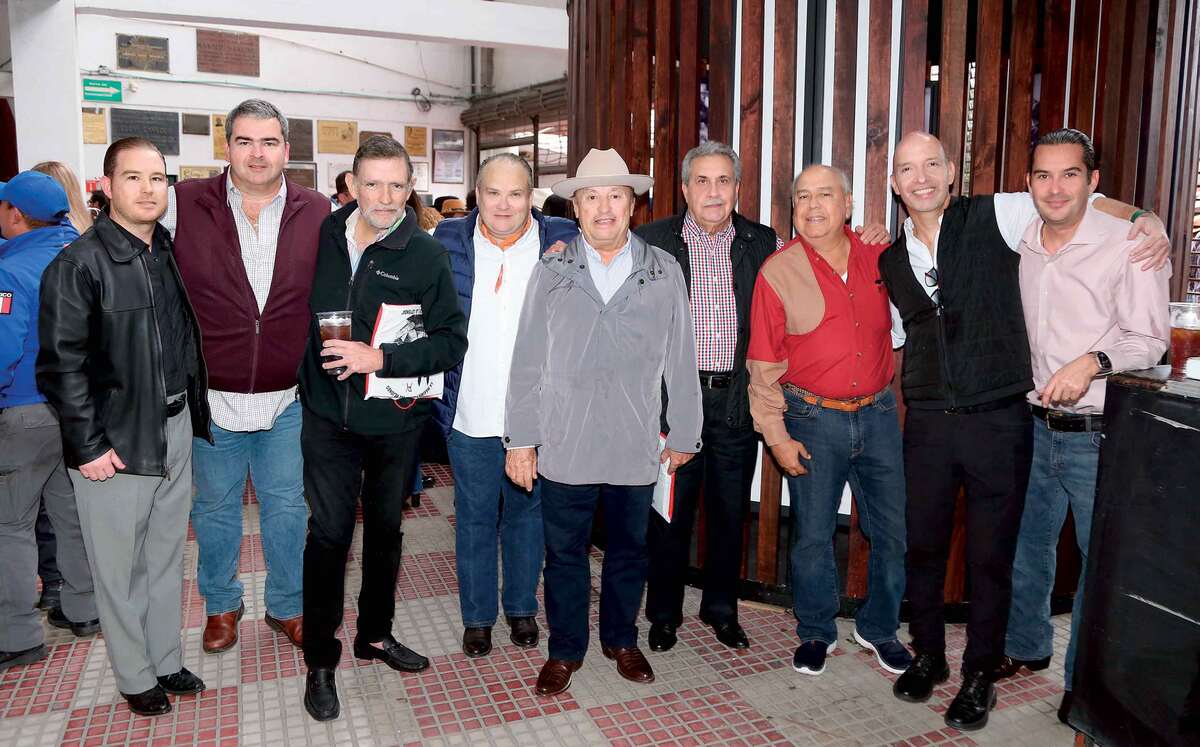 David Sánchez, Hermilo Elizondo, Jorge De la Garza, Raymundo Sánchez, Gonzalo Zambrano, Raymundo Sánchez, Gilberto Montiel, Eduardo Giasi y Eugenio