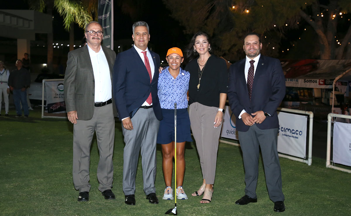 Héctor, Jorge, Pamela, Alejandra y Julián