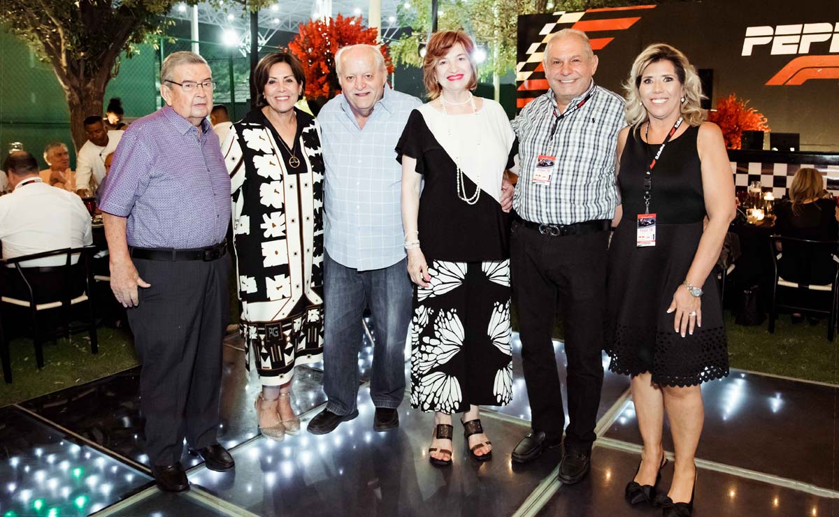 Horacio, Esperanza, Carlos, Luz Amelia, Pepe y Rocío