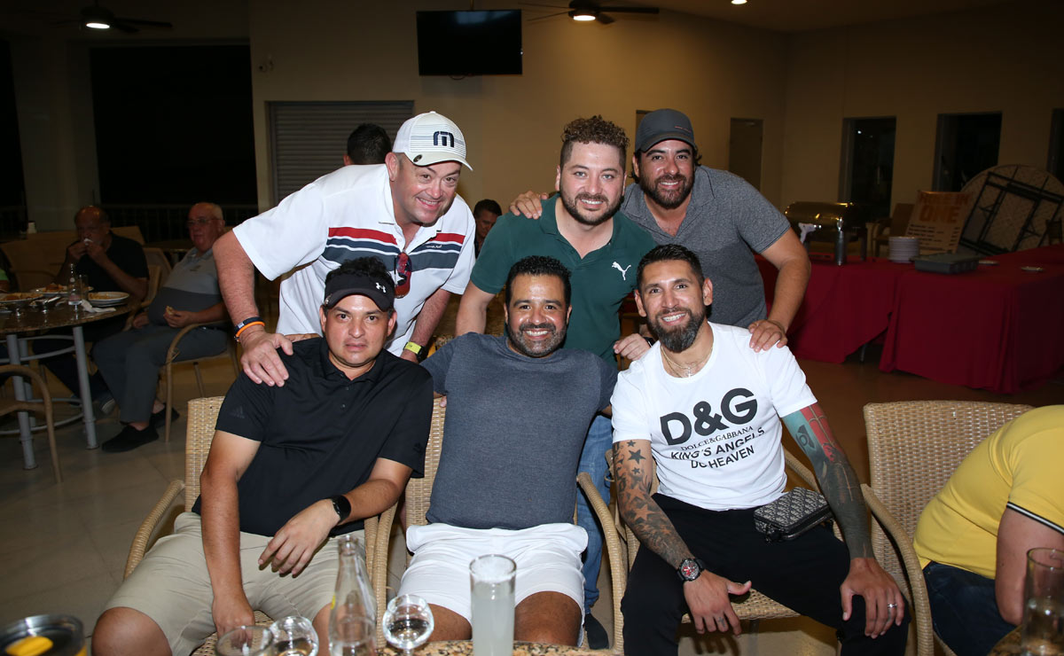 José, Carlos, Alejandro, Pepe, Richo y Jona