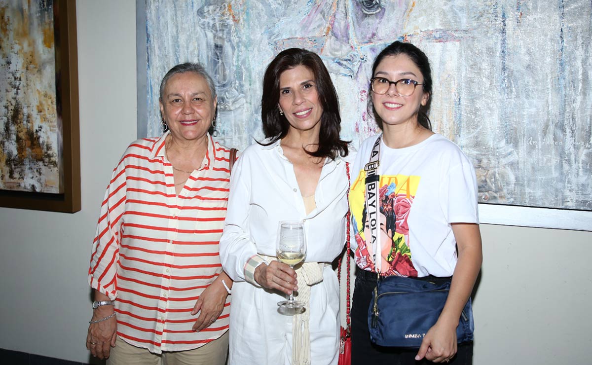 María, Angélica y Eloísa