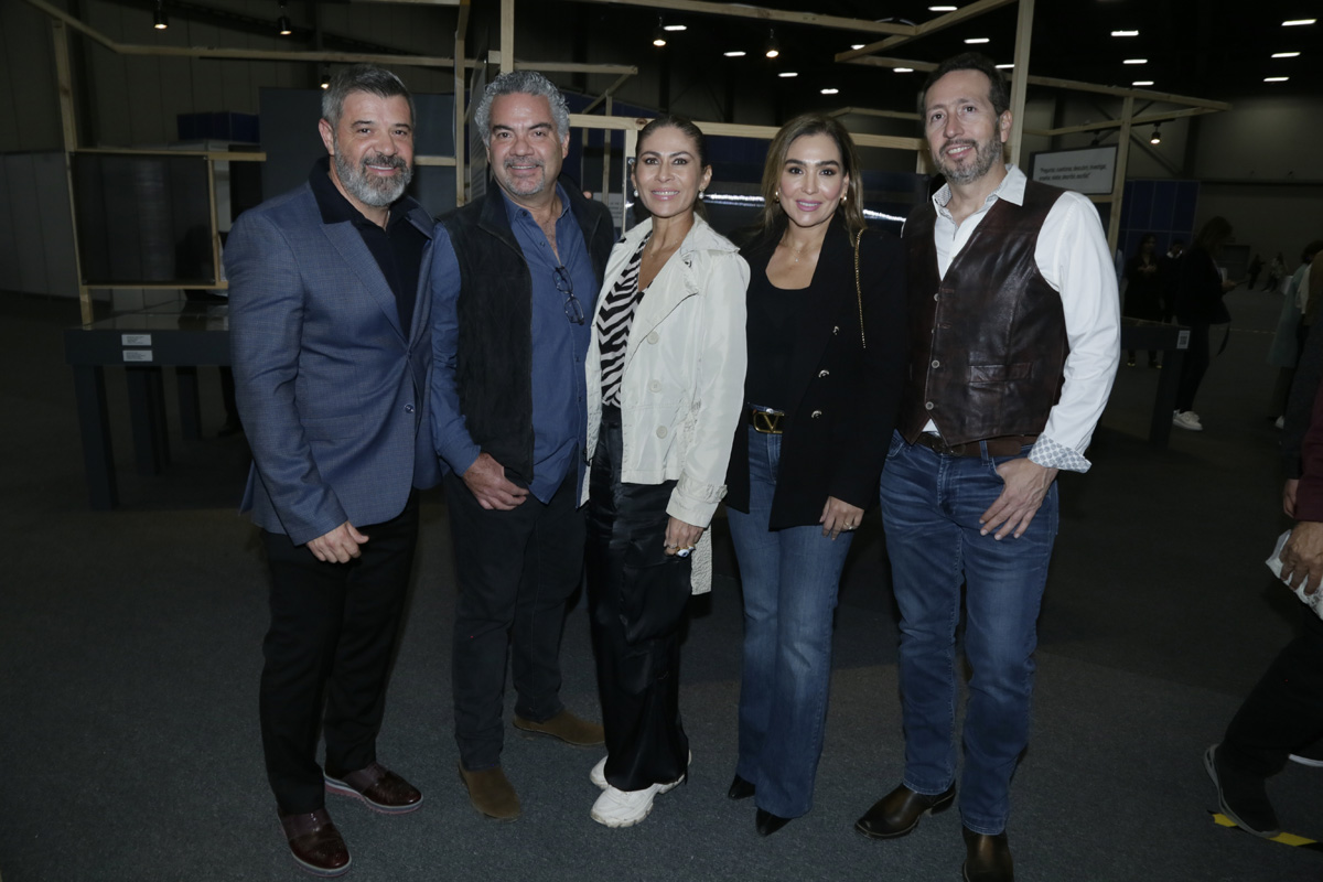 Marcelo Lozano, Jesús Tamez, Ivette Sotomayor, Jéssica Fernández y Uriel Valdez