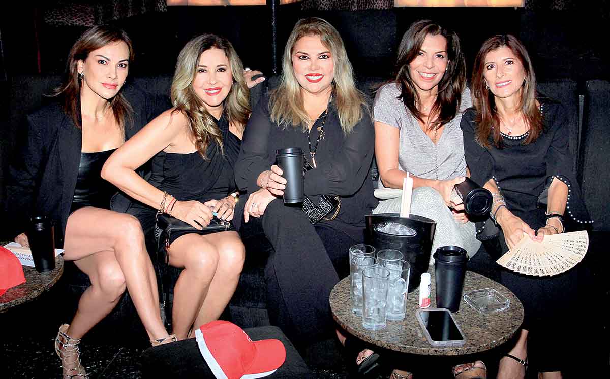 ALICIA CANSECO, LOURDES NARRO, LILIANA PIEDAD, SOLEDAD BARRON Y SUSANA HERNÁNDEZ presentes en Byblos para la noche con causa