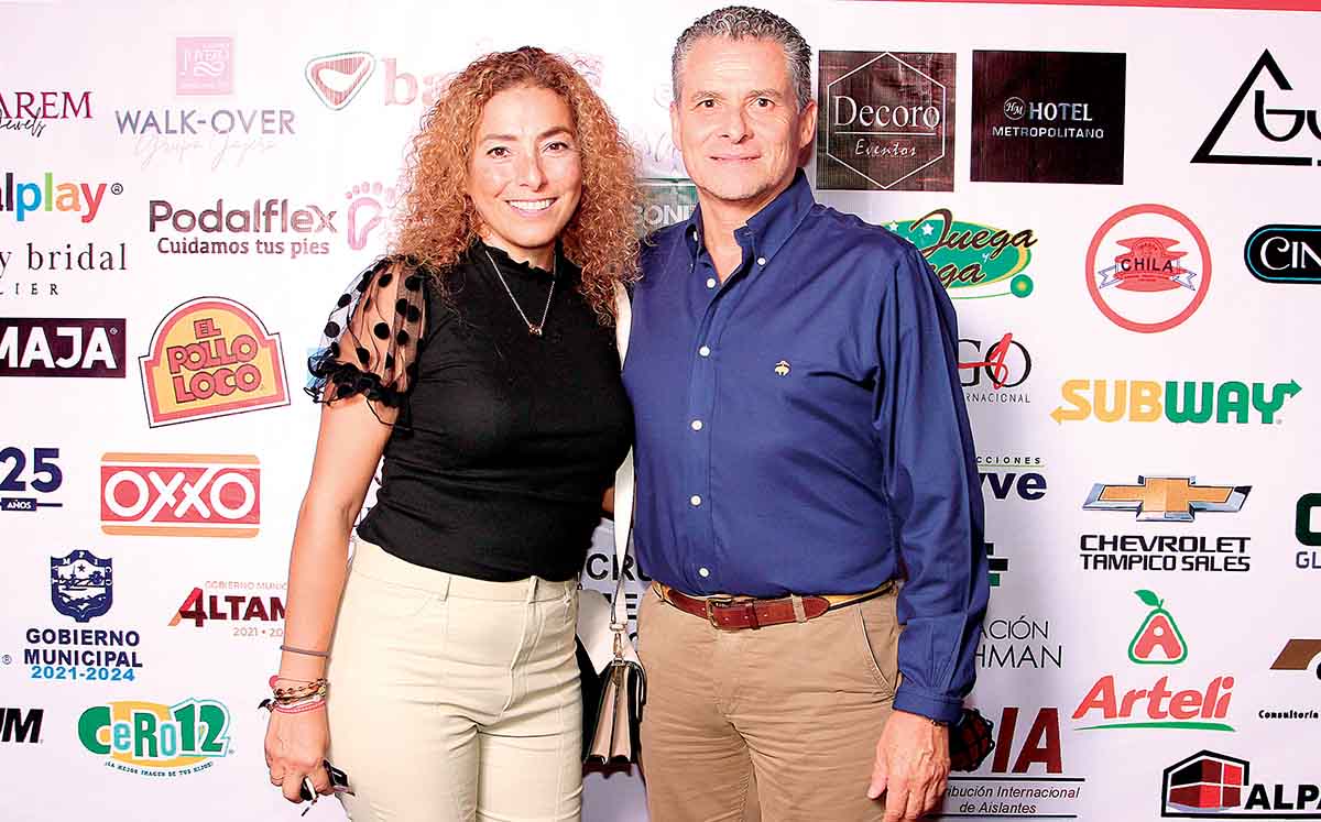 CLAUDIA GALVÁN Y GERARDO BARRAZA nos regalaron sus mejores sonrisas