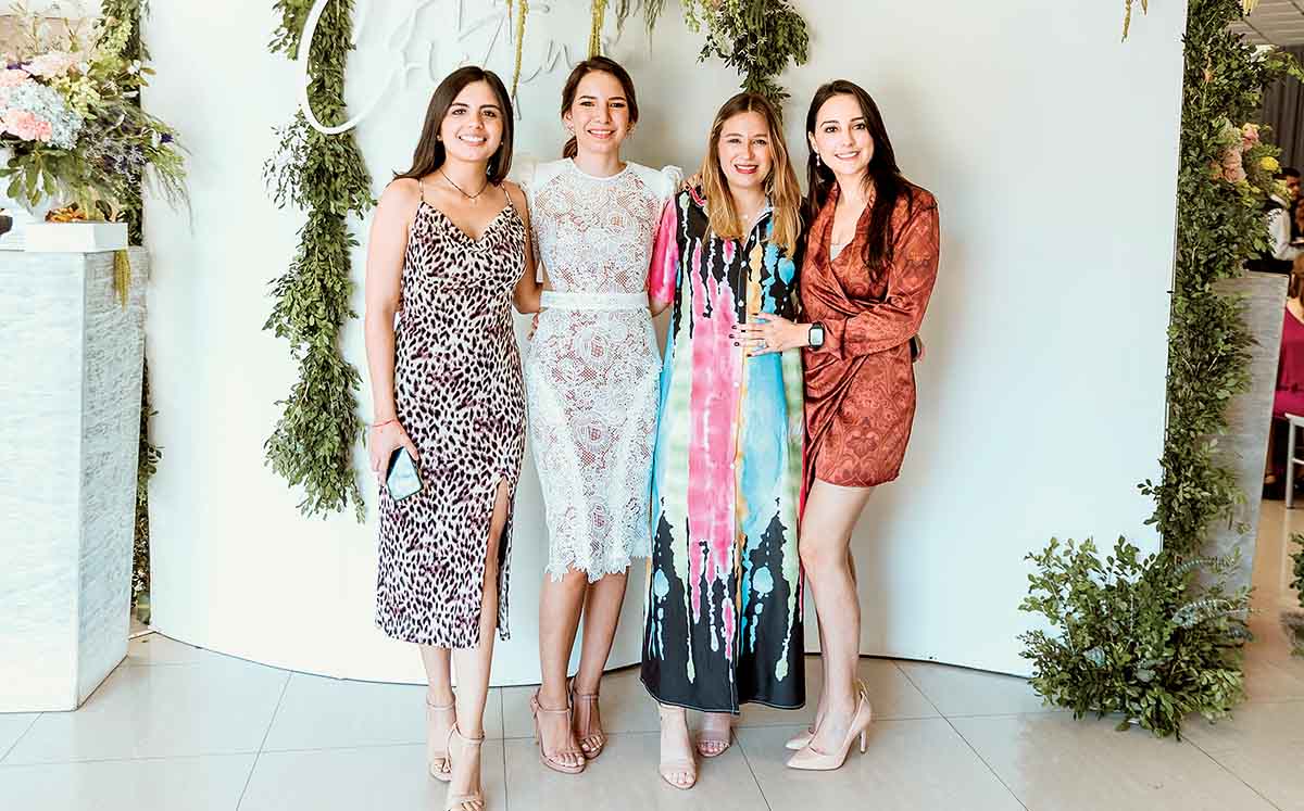 Asistentes del evento lucen hermosas bajo nuestra lente