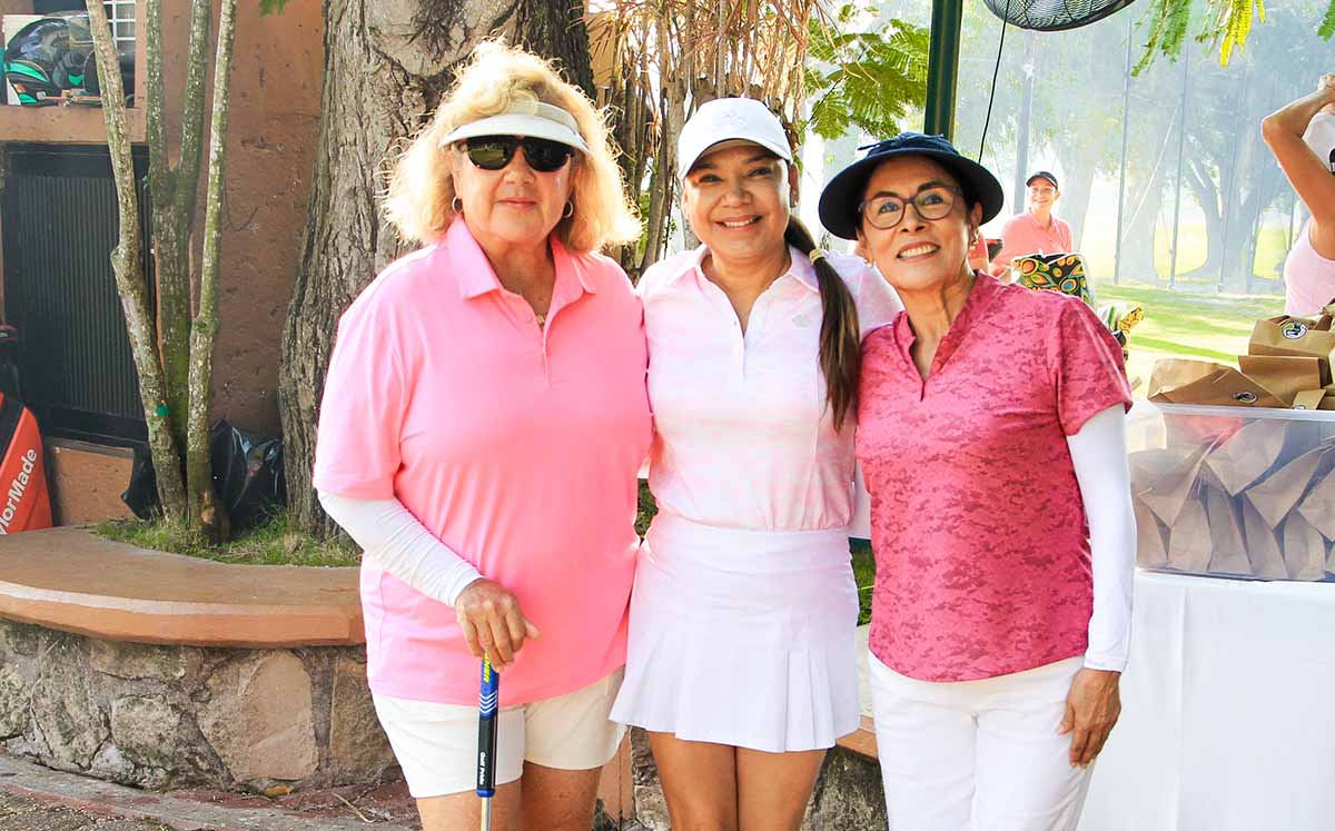 ALICIA DE LEAL, HORTENSIA DE SEGURA Y SILVIA MELOestuvieron presentes en el Torneo de Tinina