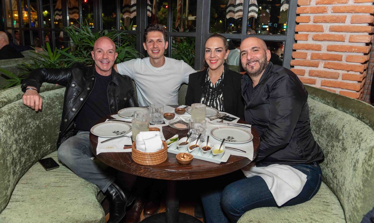 Manolo Ablanedo,  René Rebelo, Mónica y Gabriel Hamparzumian