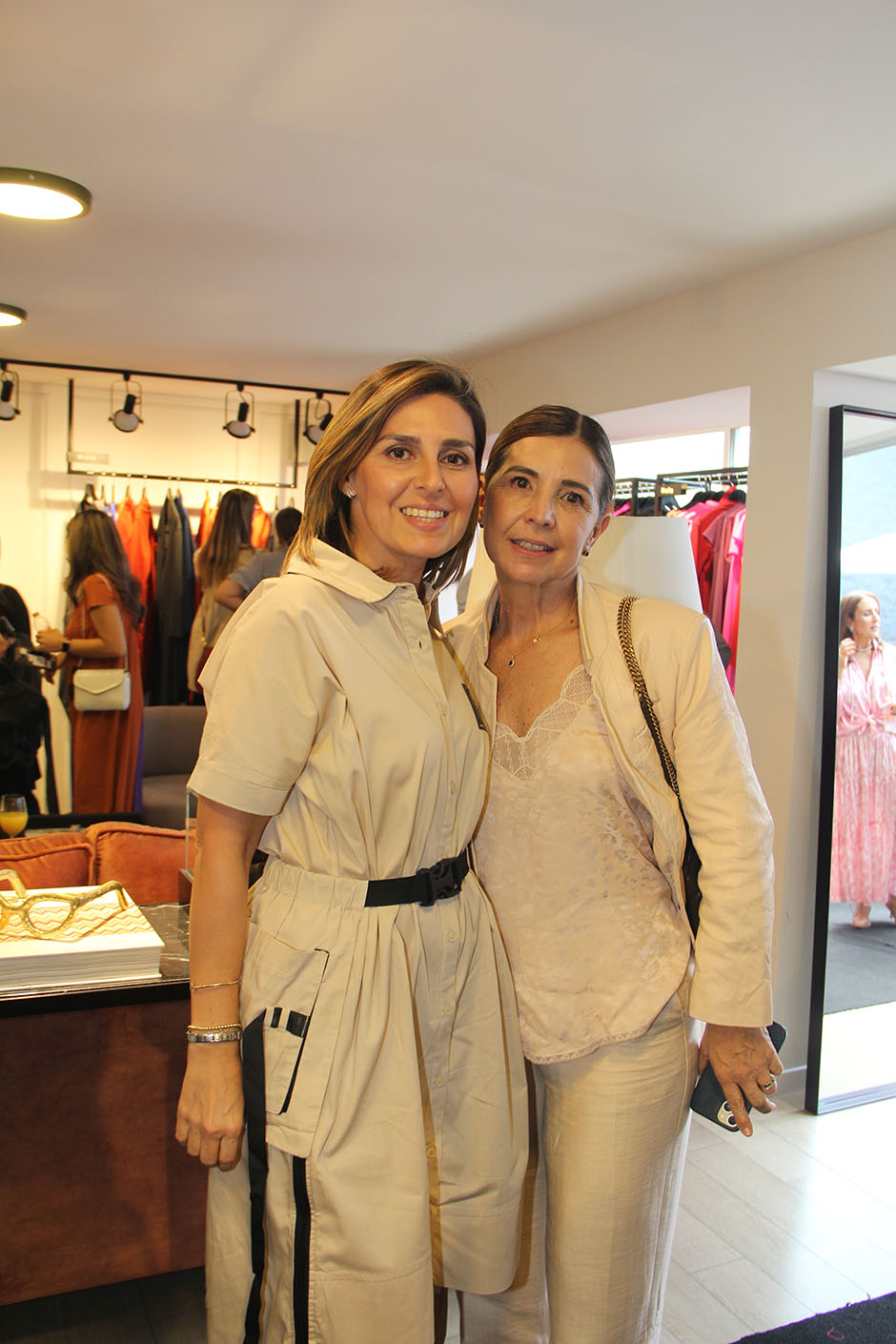 Cecy Cavazos y Tere López
