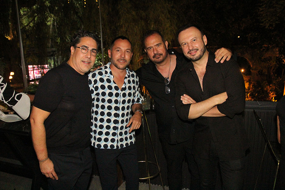 José Antonio Urquidi, Miguel Orozco, Juan Carlos Ojeda y Chava Martínez.