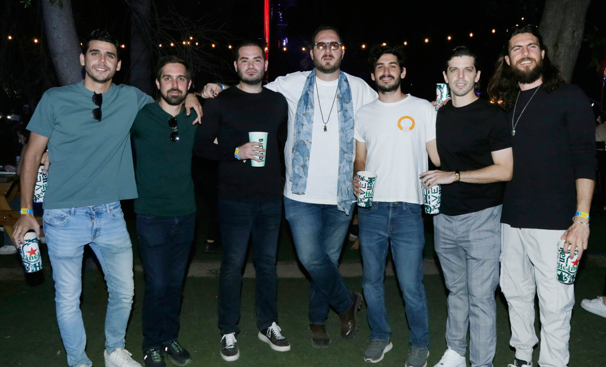 Diego Martínez, Daniel García, Diego De Silva Alejandro Guajardo, Chum Torres, Bernardo Martínez y Manuel Kalionchis