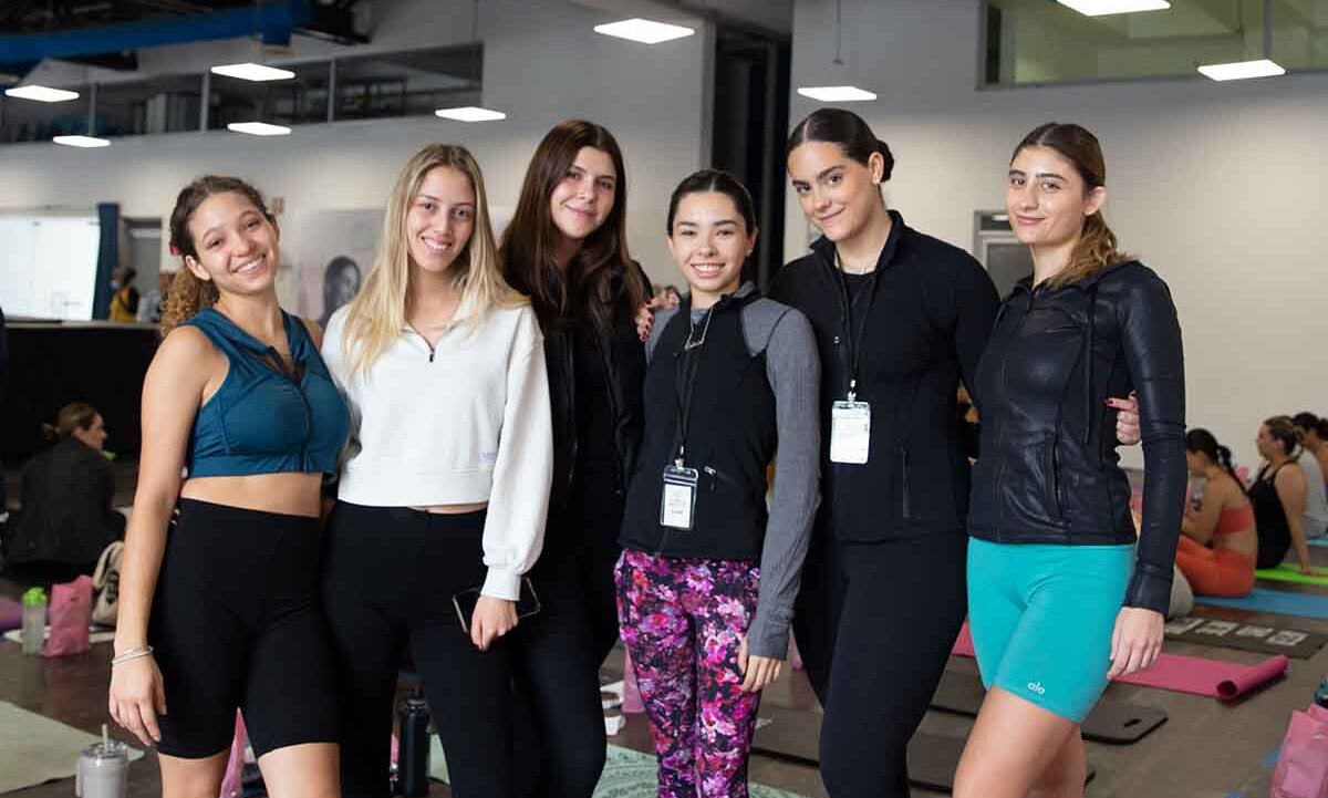 Andrea Buitrago, Ana Regina, Sofía Zugasti, Ximena Espinoza, Ana Emilia Abraham y María Encanto