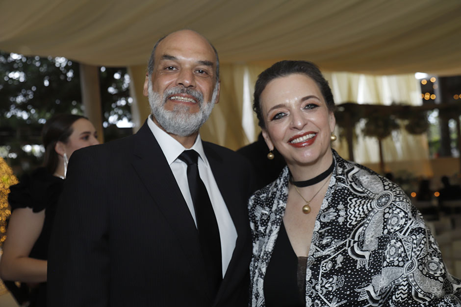Daniel Cervantes y Reneé Salinas