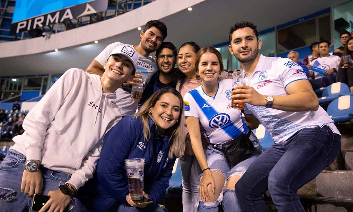 Rodrigo Portillo, Rebeca Rico, Guillermo Rico, Magui, Diana, Saúl y Andrés