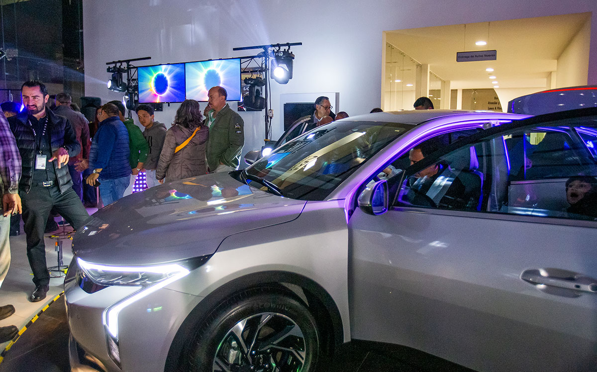 Entregan primera unidad de KIA K3