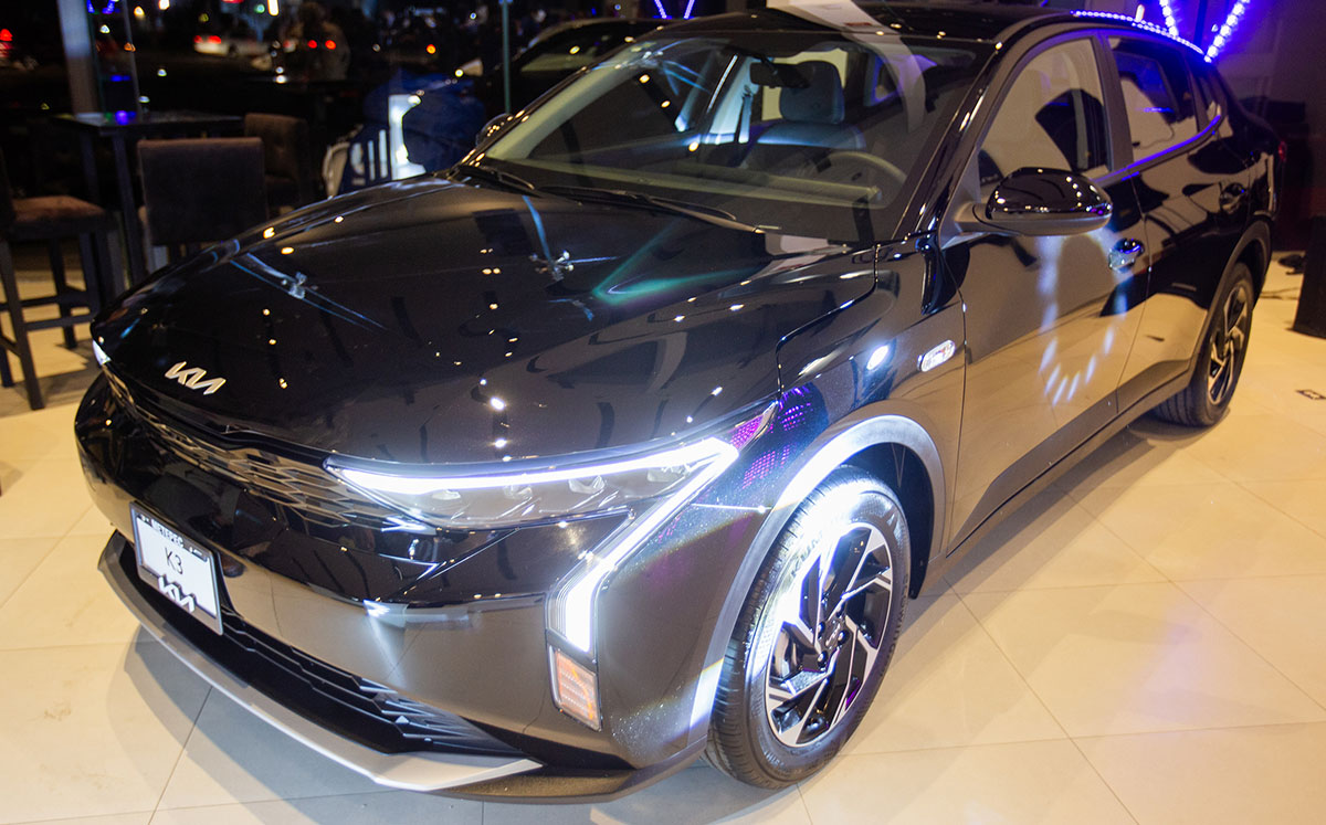 Entregan primera unidad de KIA K3
