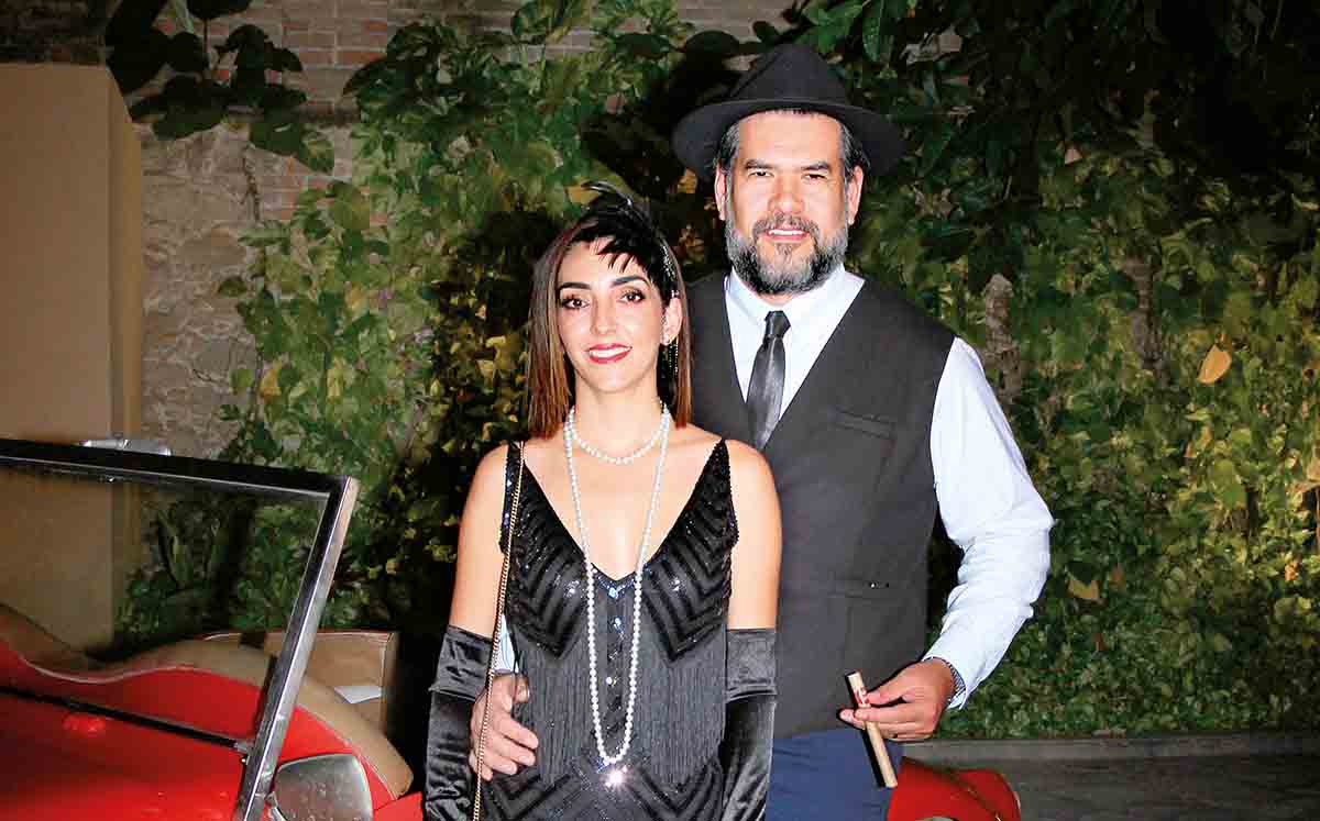 GABY TRUEBA Y ROBERTO PÉREZ en sus mejores outfits