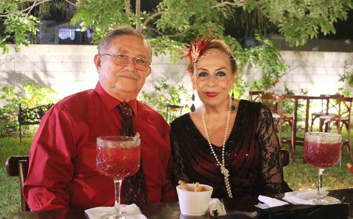 HORACIO GARMENDIA, ARACELI DE GARMENDIA en sus mejores outfits