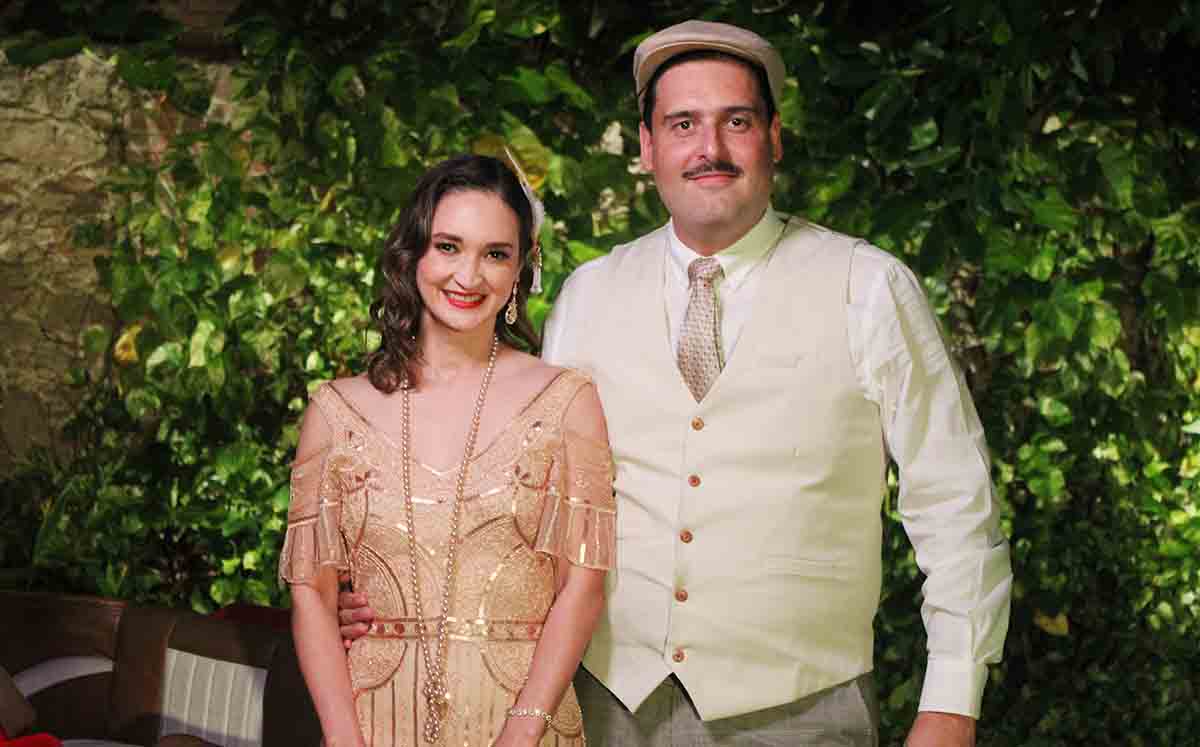 EDNA DERMITH, EDUARDO VÁZQUEZ felices en Central Andalina en el Día del Médico