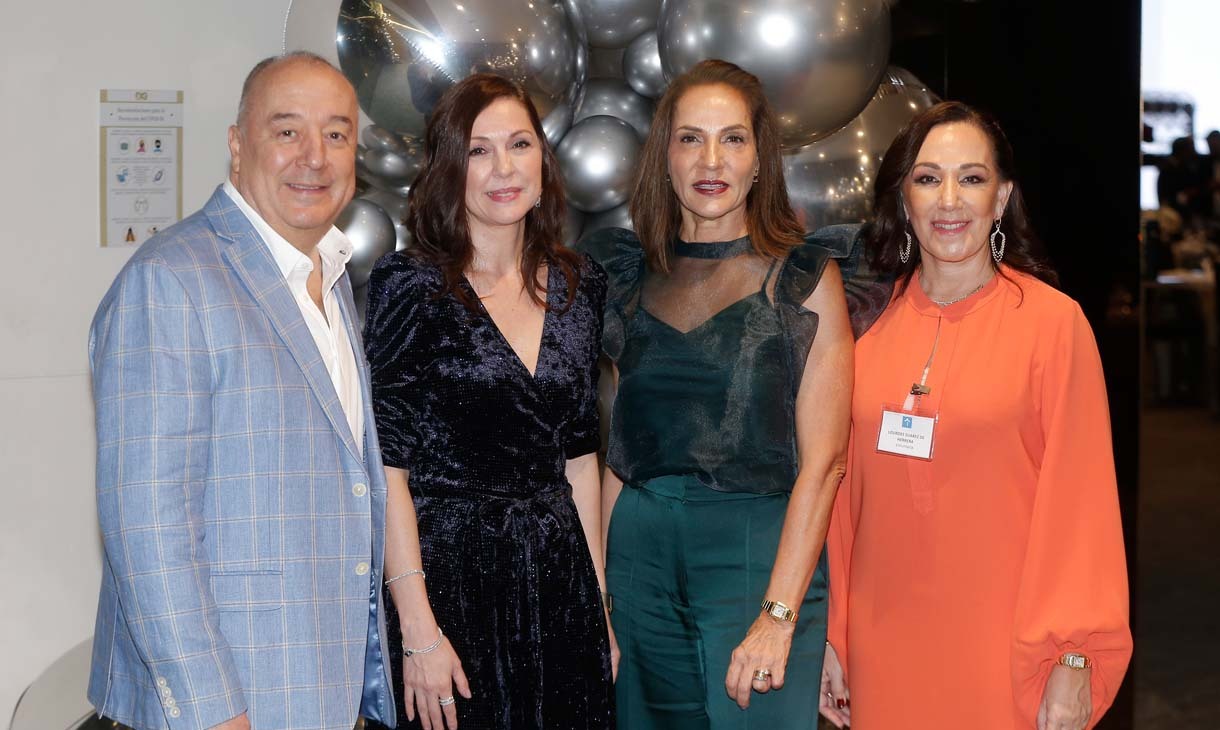 Jesús Drexel, Laura Garza, Isabel Ruenes y Lourdes Suarez