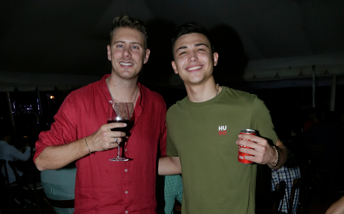 Alessandro "Lord Banquetas" y Juan Cantú / Foto: Omar Valdez