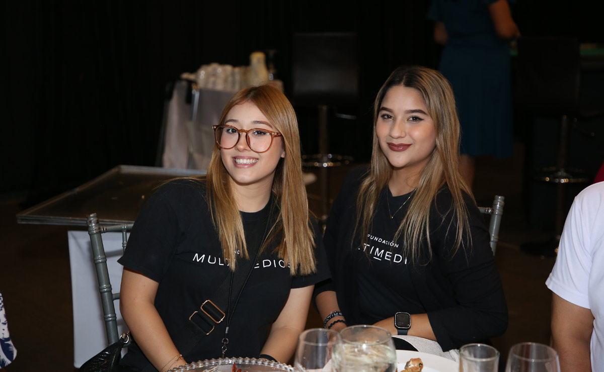 Alexa y Rosalinda