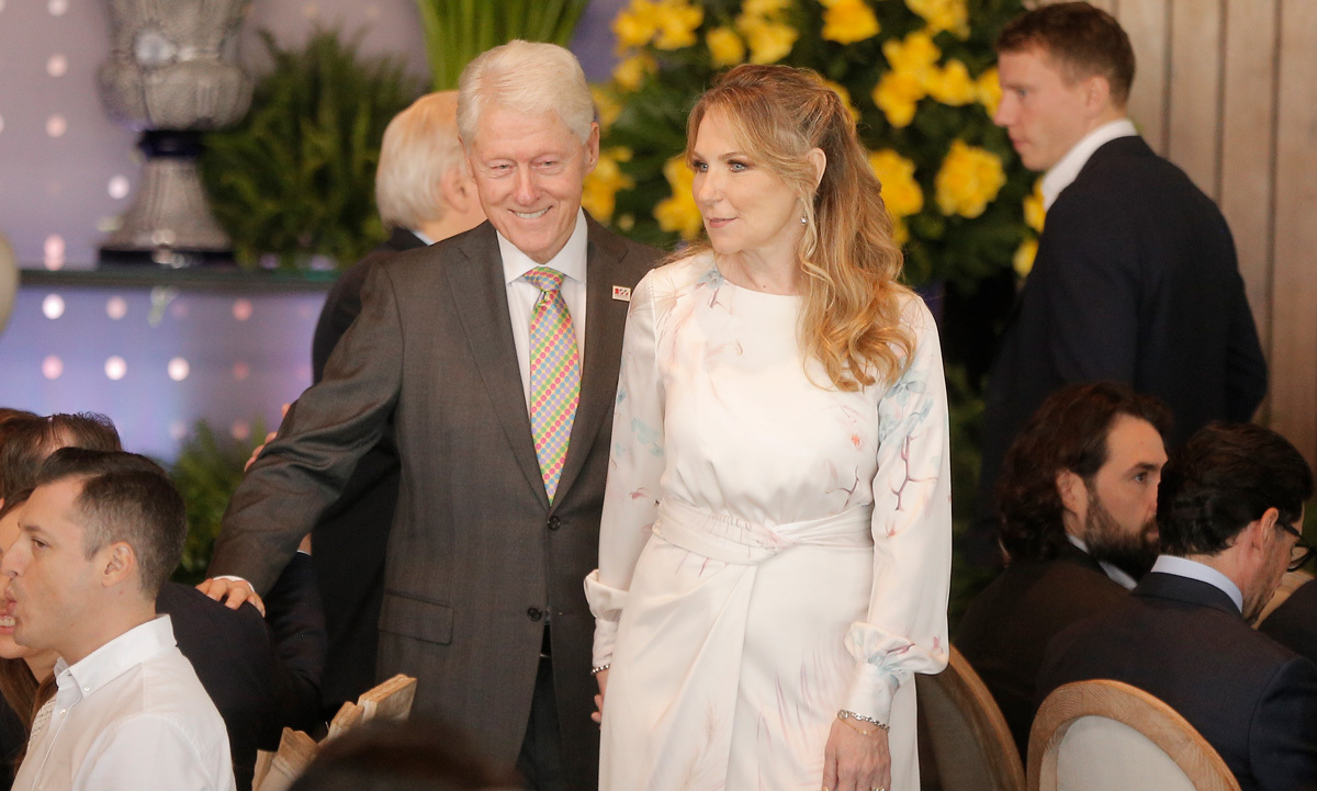 El expresidente de Estados Unidos Bill Clinton y Adriana Ibarra de Bremer / Foto: Daniel Saldívar