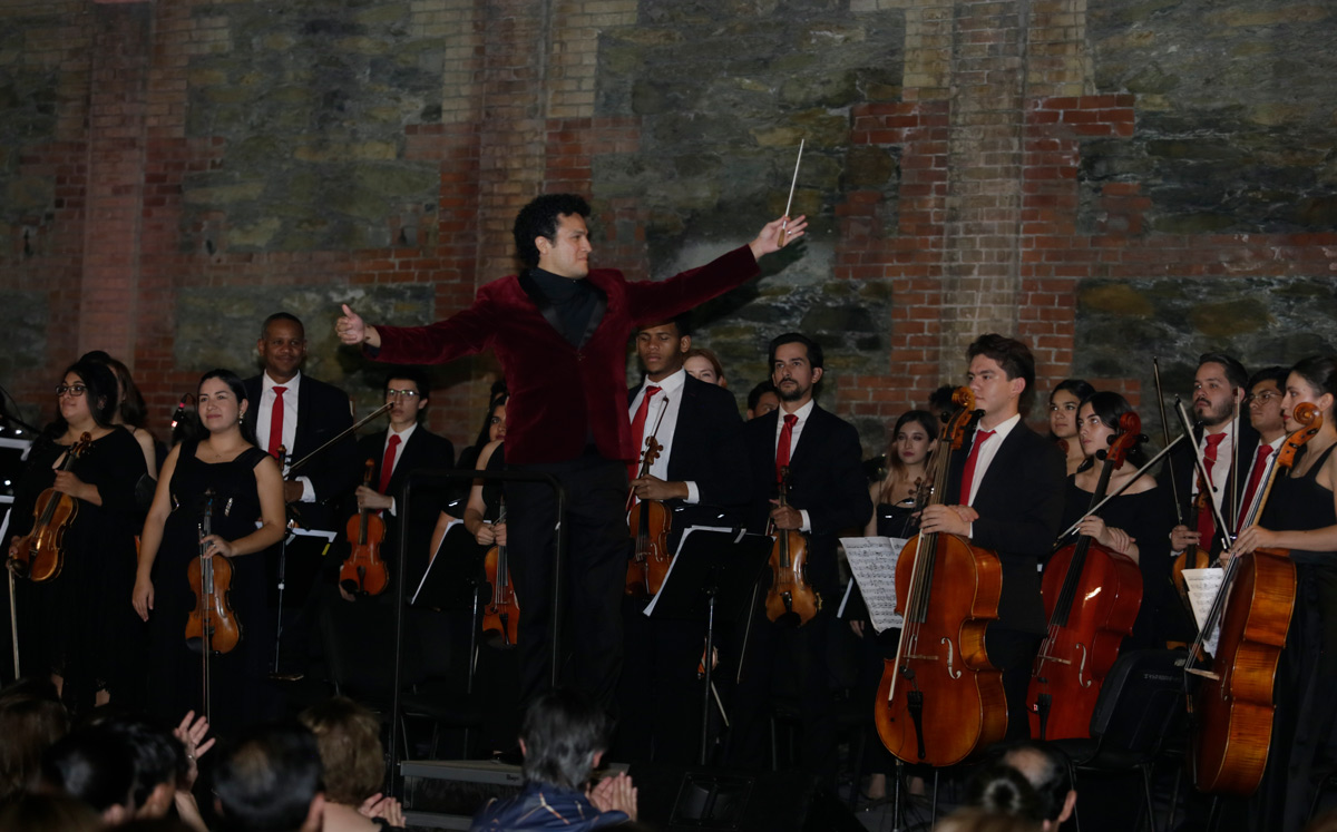 Concierto de orquesta bajo la dirección de Abdiel Vázquez / Foto: Omar Valdez