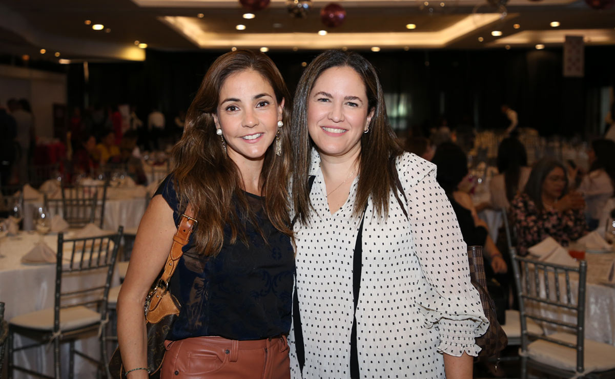 Dora y María