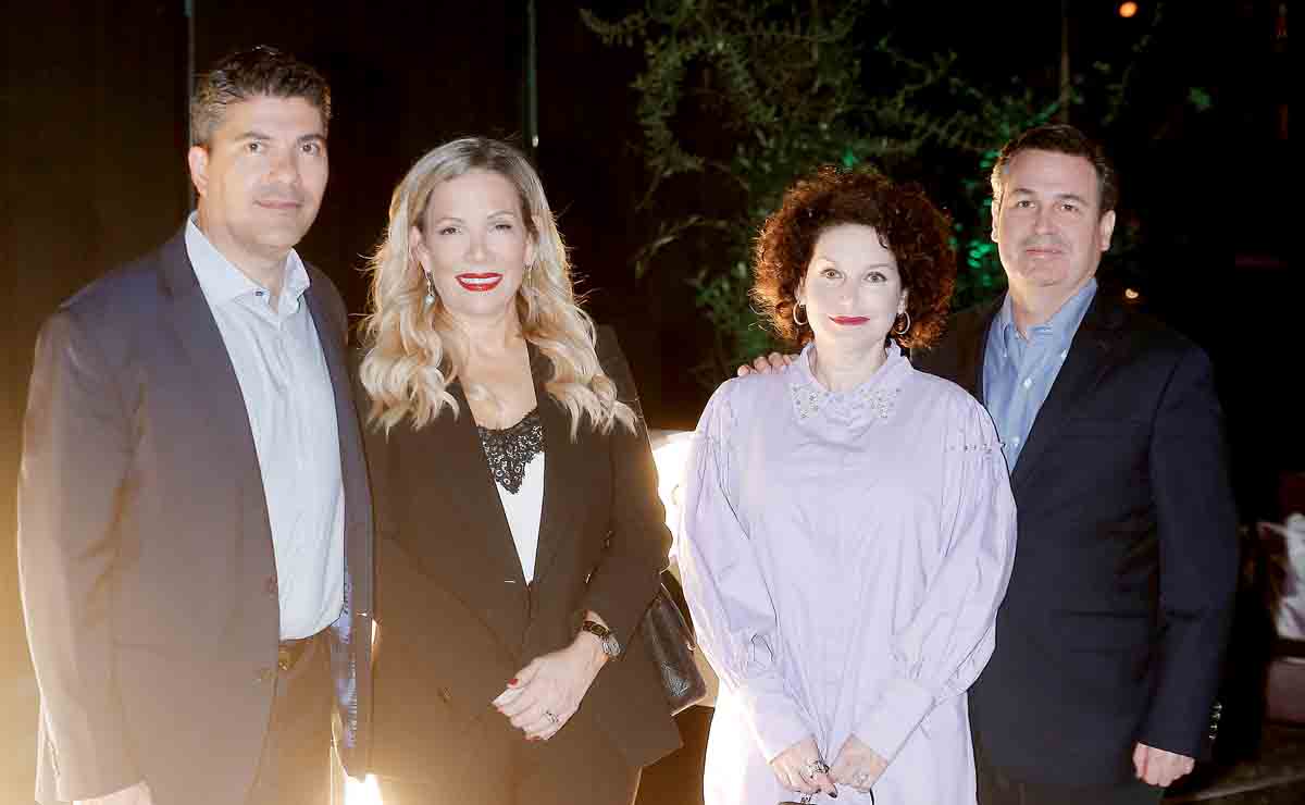 Eduardo Molina, Eloisa Villarreal de Molina, Lupita Treviño de Albuerne y Miguel Albuerne / Fotos: Daniel Saldívar
