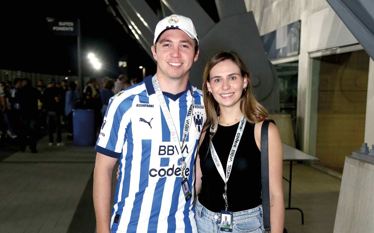 Eugenio Vallejo y Regina González