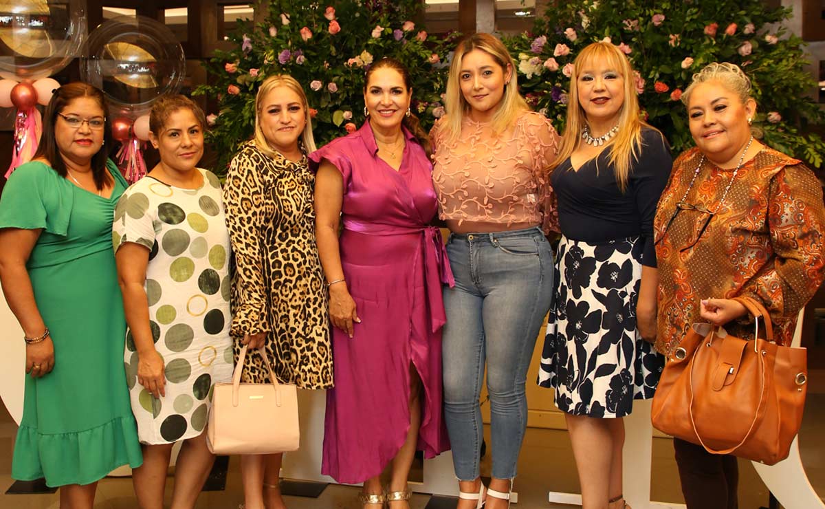 Perla, Rocío, Leticia, Flor, Selene, Nayeli y Gaby