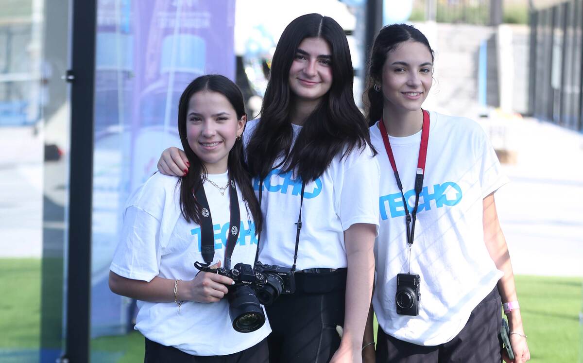 Vero Lobo, Valentina Farías y Denisse Forneli