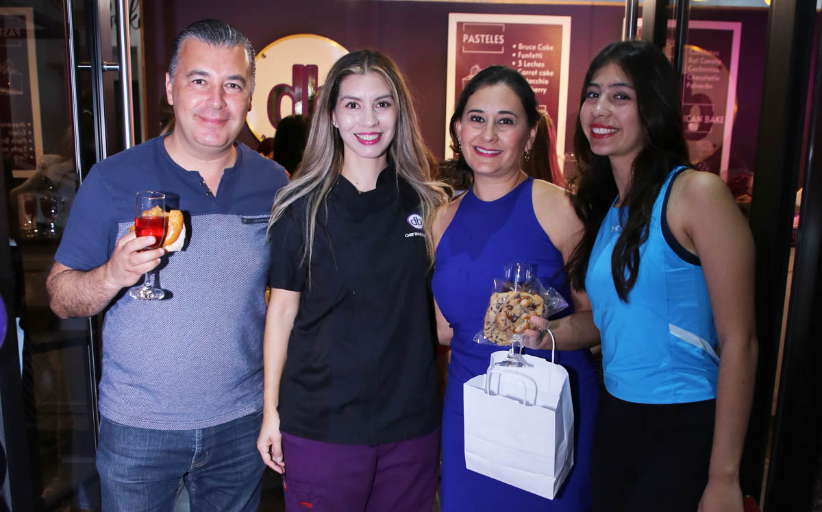 Alejandro, Diana, Geovanna y Valentina