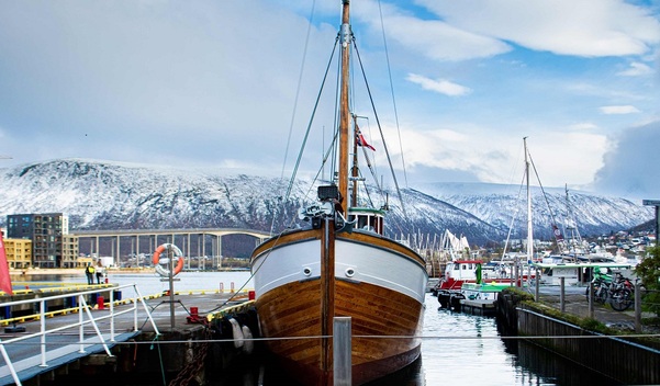 Barco Hermes II. (Jennifer Moreno)