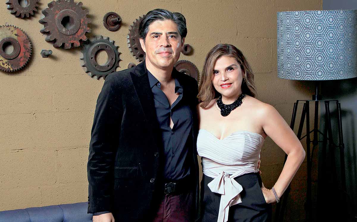 LUIS PÉREZ Y ERIKA RIVERA nos regalaron sus mejores sonrisas
