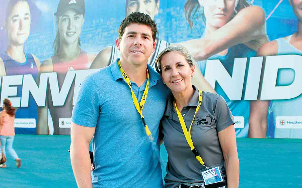 MARCELO CAZAUBON Y MARCELA RINCÓN DE CAZAUBON felices de estar presentes en el torneo