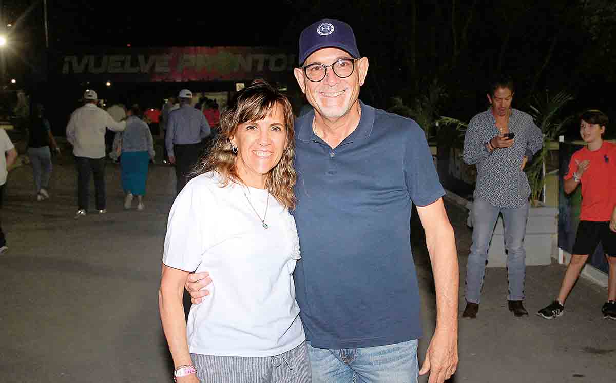MARIVI ESPADA Y ANIBAL DELSOL estuvieron presentes en este gran torneo
